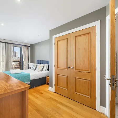 Modern Paddington Station 2 Bedroom Apartment London Exterior photo