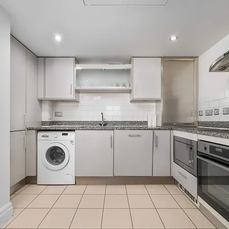 Modern Paddington Station 2 Bedroom Apartment London Exterior photo